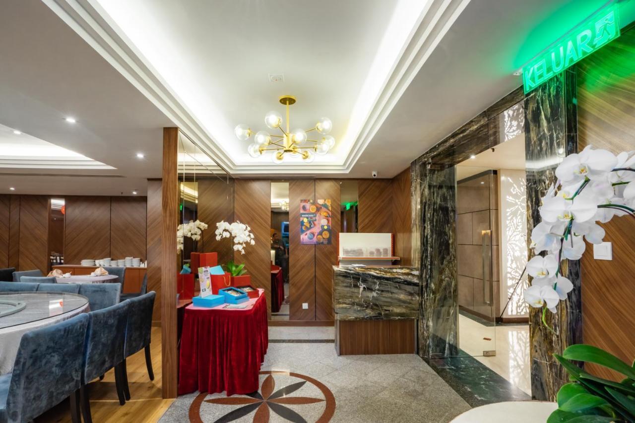 Crystal Crown Hotel Петалинг-Джая Экстерьер фото